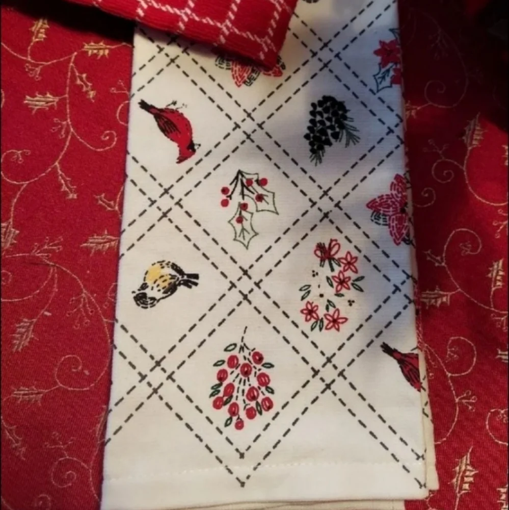 Floral Mason Jars Berries Birds Comfort & Joy Holiday Kitchen Towel Set NWT 2021